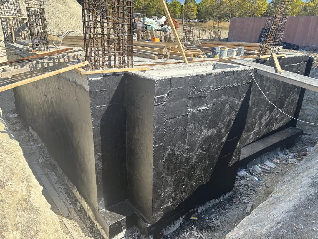 Çeşme Construction - Yaşar Villa Curtain Wall Waterproofing