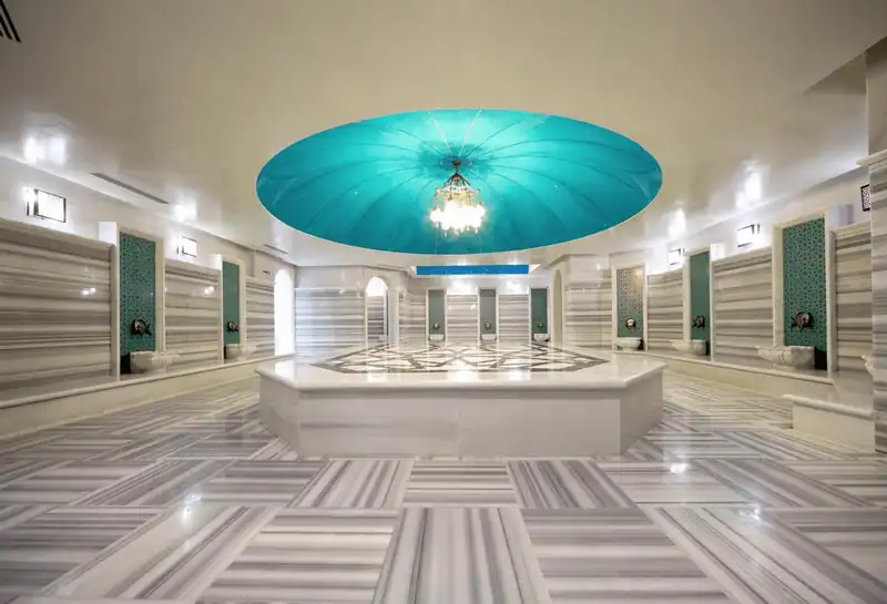 İmerek Yapı hamam imalatı - mermer göbek taşı ve kubbeli hamam iç mekanı